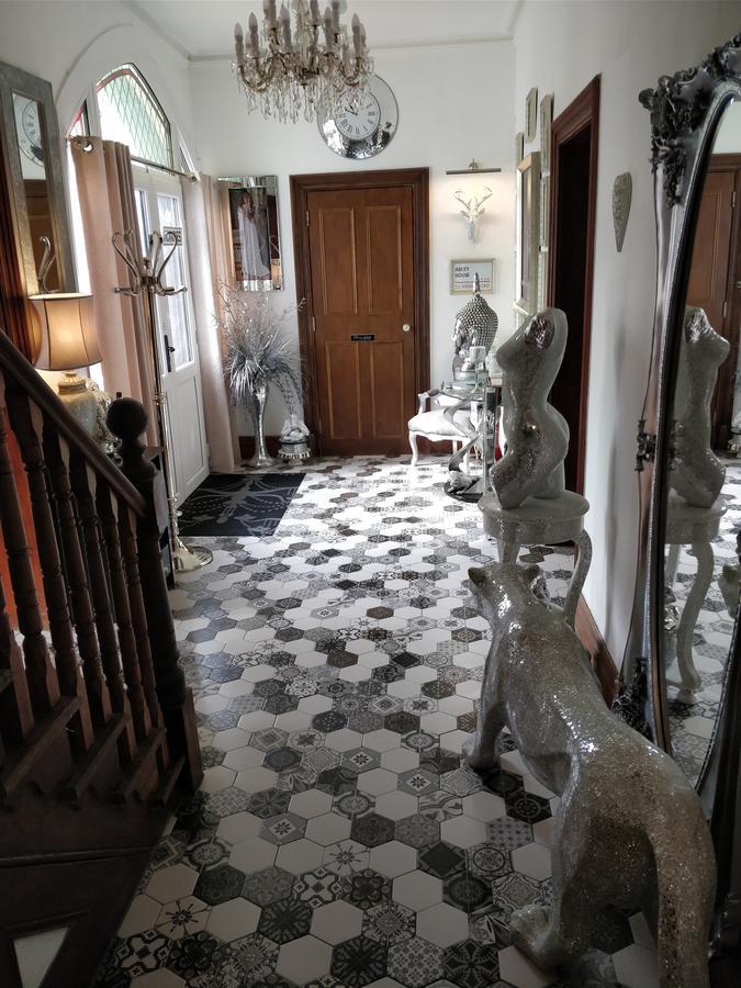 Abbey House Bed and Breakfast Llandudno Buitenkant foto